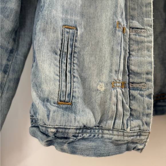 J Crew vintage distressed Jean jacket - Picture 10 of 13
